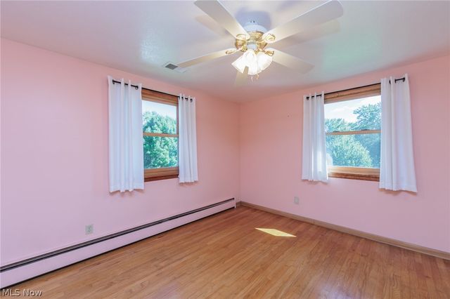 10415 Abbey Road, North Royalton, OH 44133
