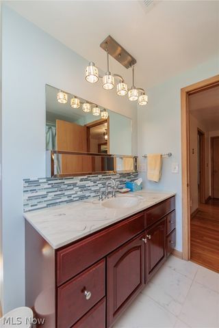 10415 Abbey Road, North Royalton, OH 44133