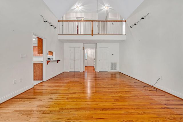 2013 Bear Creek DR, Salem, VA 24153