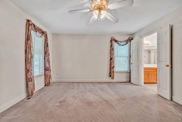 2013 Bear Creek DR, Salem, VA 24153