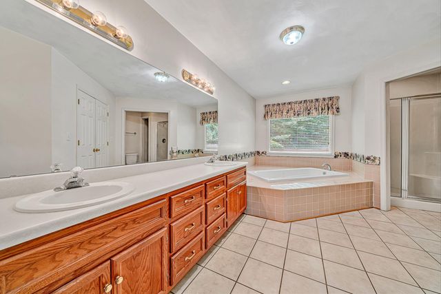 2013 Bear Creek DR, Salem, VA 24153