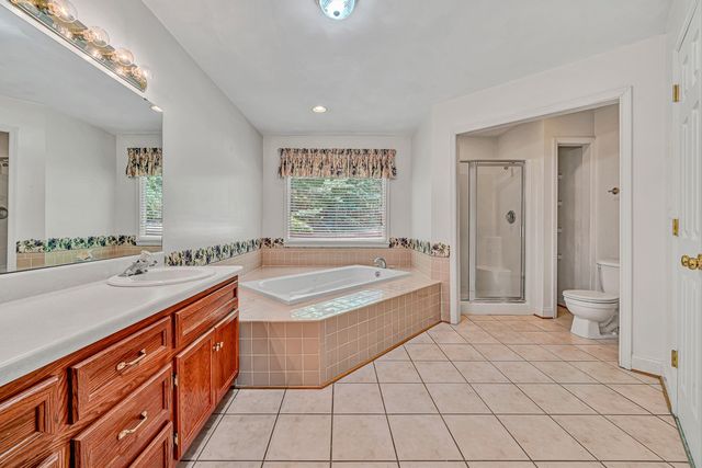 2013 Bear Creek DR, Salem, VA 24153