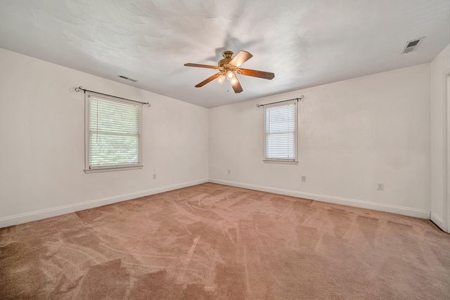 2013 Bear Creek DR, Salem, VA 24153
