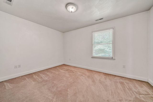 2013 Bear Creek DR, Salem, VA 24153