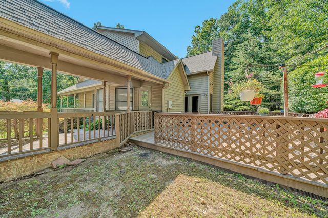 2013 Bear Creek DR, Salem, VA 24153