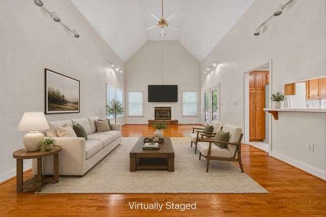 2013 Bear Creek DR, Salem, VA 24153