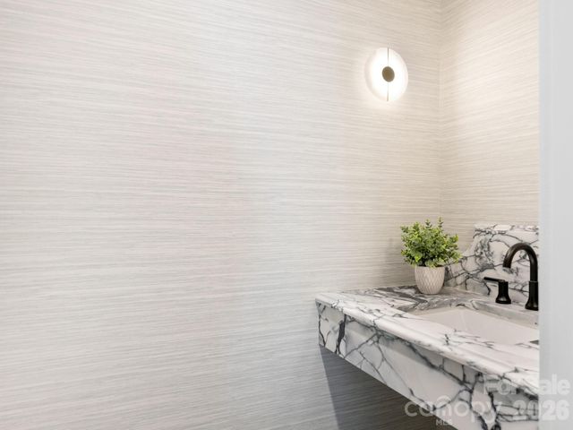 6740 Newhall Road, Charlotte, NC 28270