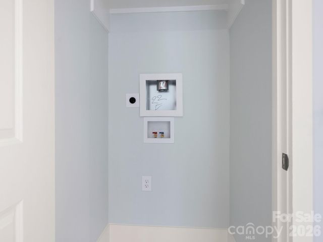 6740 Newhall Road, Charlotte, NC 28270