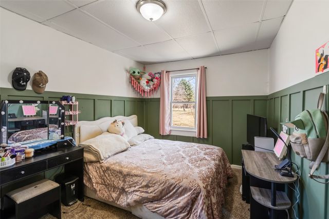 4103 E 32nd Street, Des Moines, IA 50317