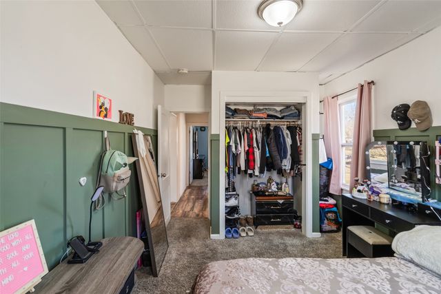 4103 E 32nd Street, Des Moines, IA 50317