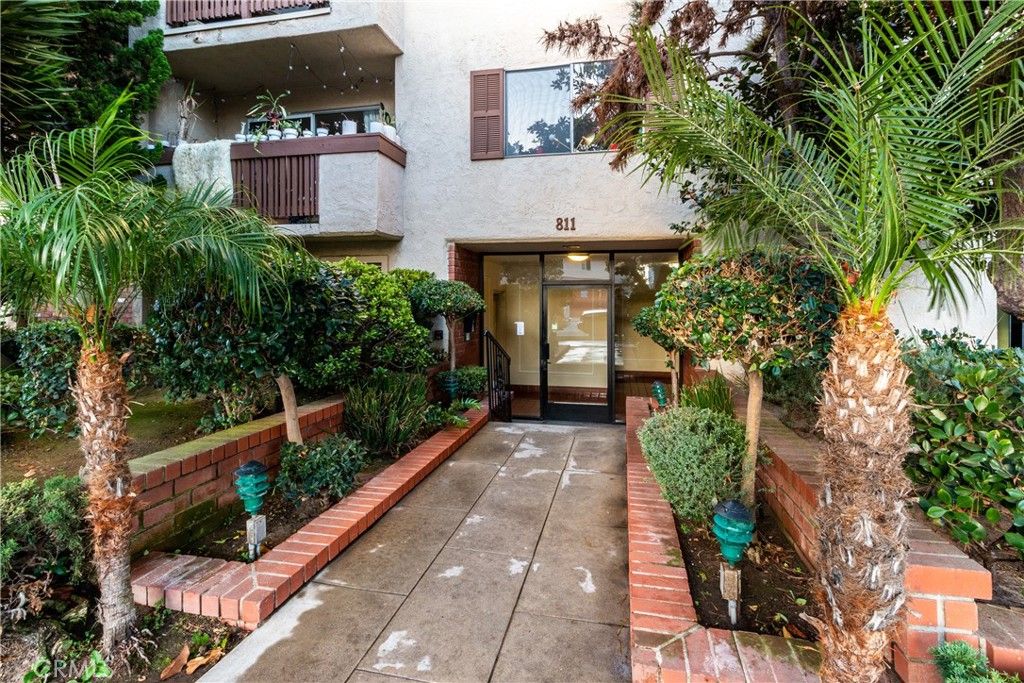 811 6th 103, Santa Monica, CA 90403