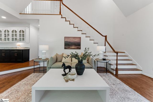 8 Sneed Drive, Taylors, SC 29687