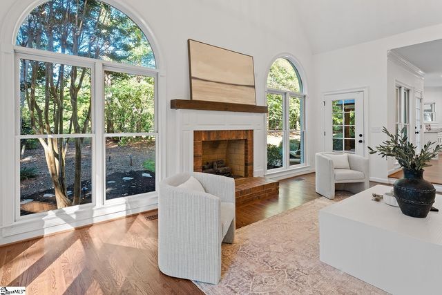 8 Sneed Drive, Taylors, SC 29687