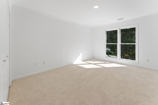8 Sneed Drive, Taylors, SC 29687