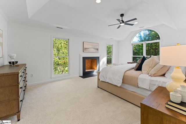 8 Sneed Drive, Taylors, SC 29687