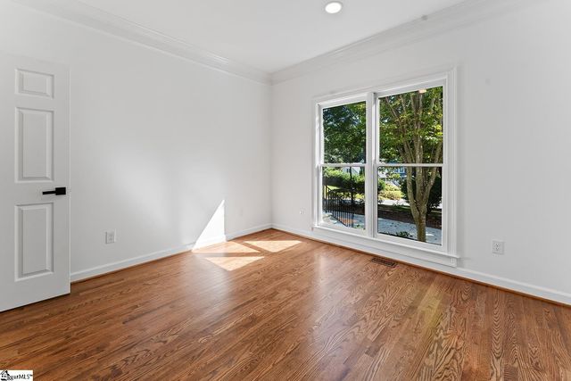 8 Sneed Drive, Taylors, SC 29687