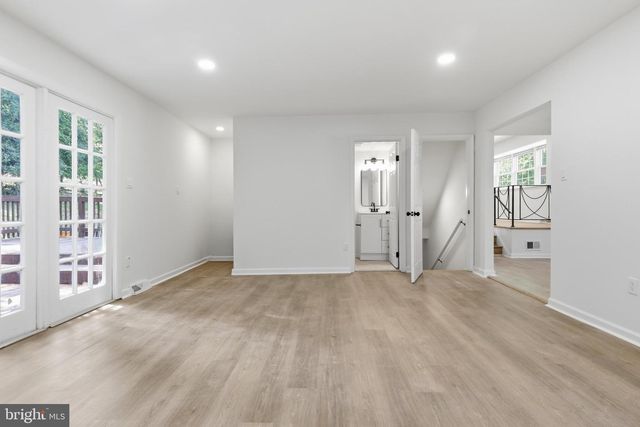 716 CALVERT LN, Fort Washington, MD 20744