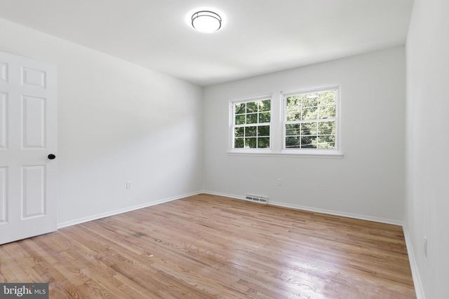 716 CALVERT LN, Fort Washington, MD 20744