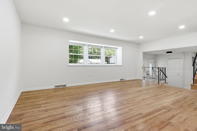 716 CALVERT LN, Fort Washington, MD 20744