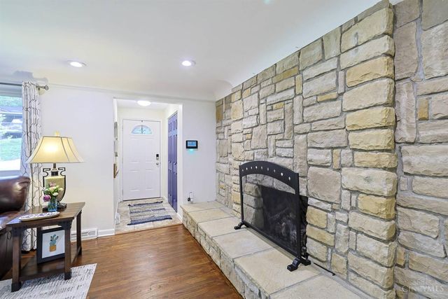 5801 Maphet Street, Columbia Twp, OH 45227