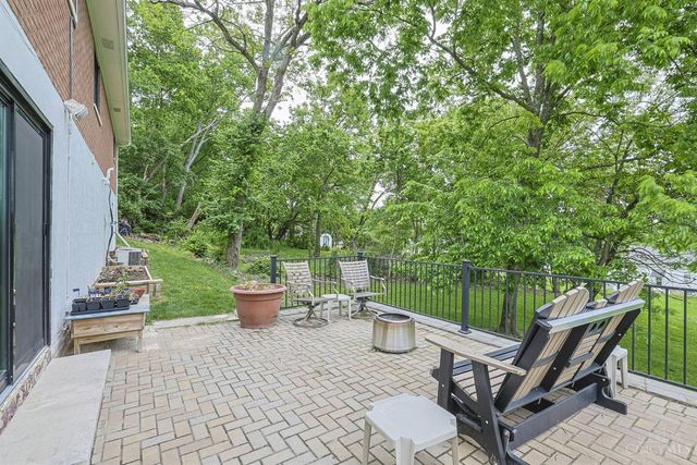 5801 Maphet Street, Columbia Twp, OH 45227