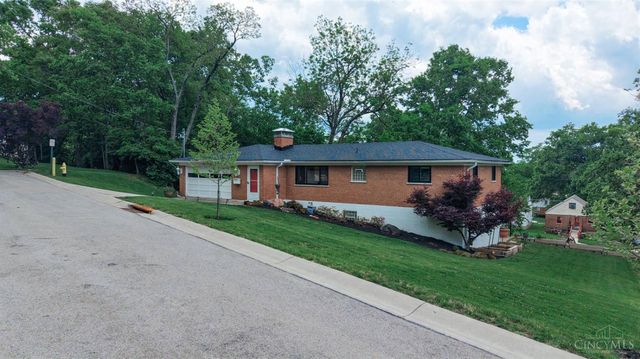 5801 Maphet Street, Columbia Twp, OH 45227