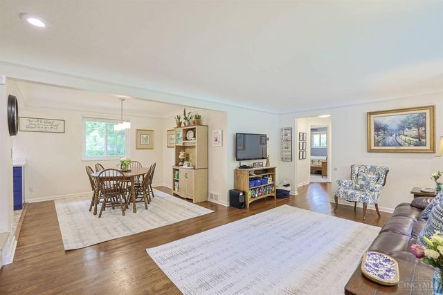 5801 Maphet Street, Columbia Twp, OH 45227