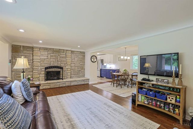 5801 Maphet Street, Columbia Twp, OH 45227