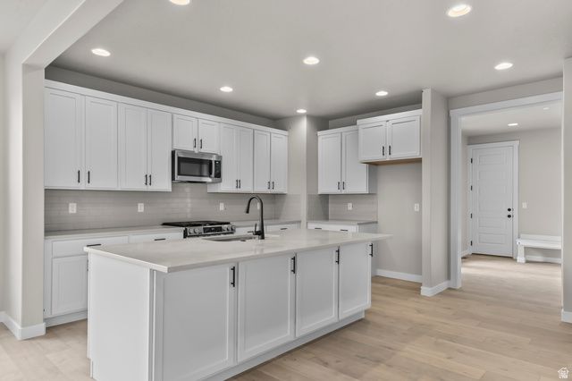 11208 S FORDMAN WAY, South Jordan, UT 84009