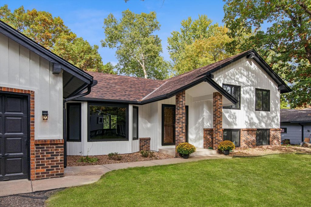 1335 Ches Mar Lane, Eagan, MN 55123 — photo 2