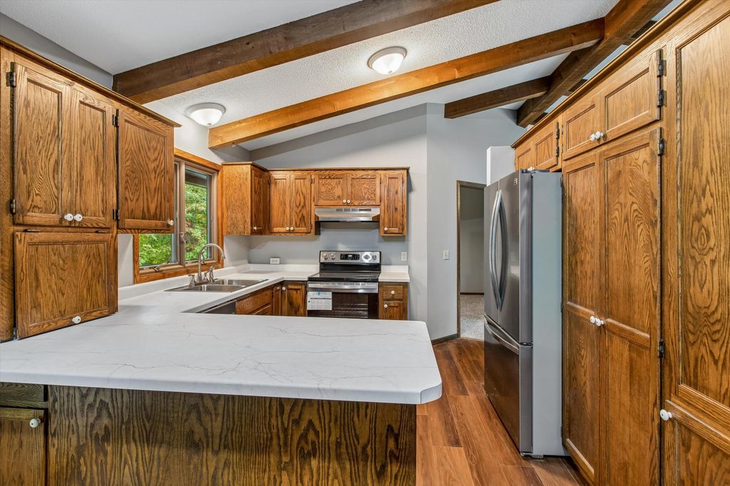 1335 Ches Mar Lane, Eagan, MN 55123 — photo 3
