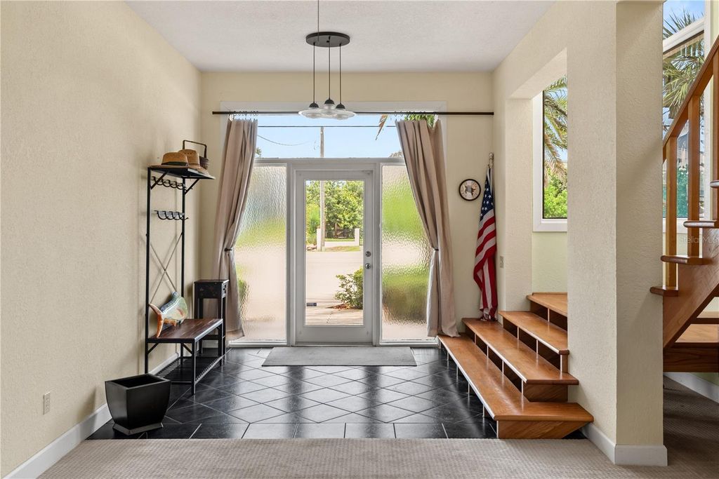 Image 12 of property listing at 6956 TURTLEMOUND ROAD, New Smyrna Beach, FL 32169