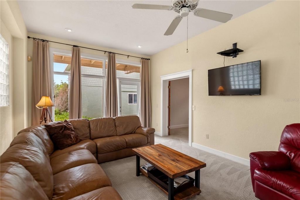 Image 14 of property listing at 6956 TURTLEMOUND ROAD, New Smyrna Beach, FL 32169