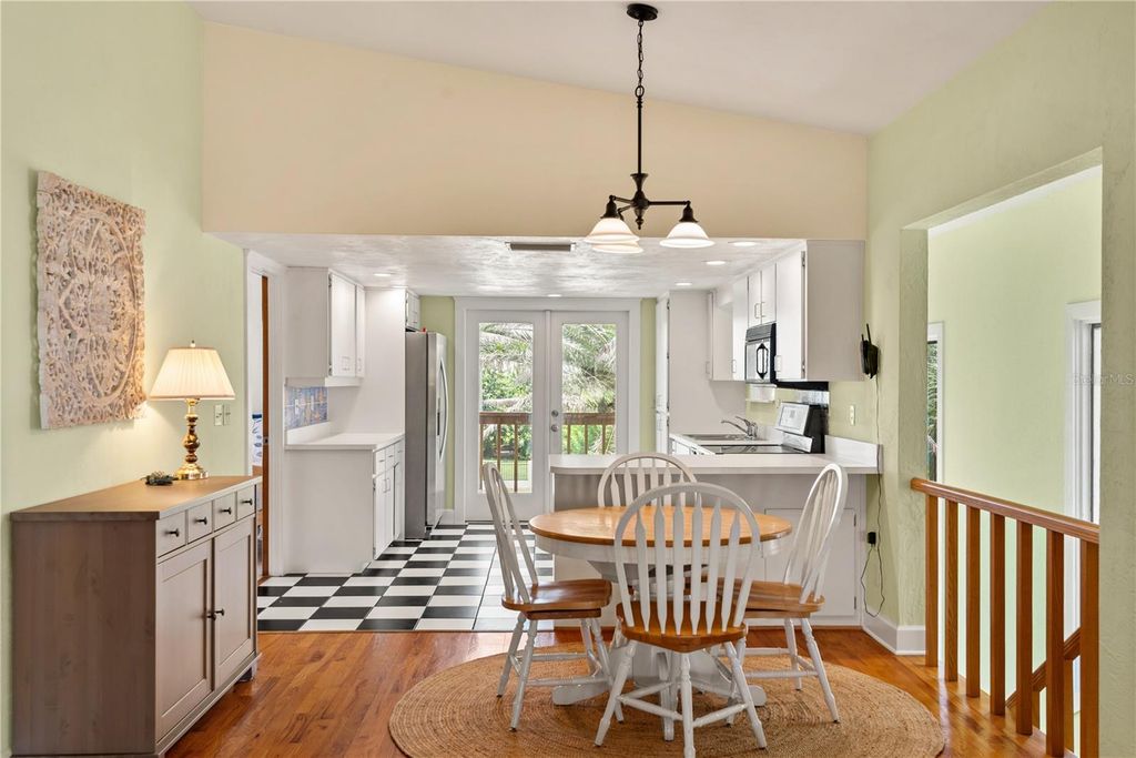 Image 18 of property listing at 6956 TURTLEMOUND ROAD, New Smyrna Beach, FL 32169