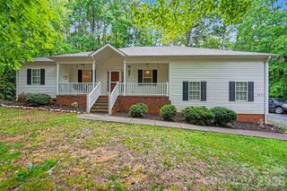 8904 Gosnell Drive, Charlotte, NC 28227