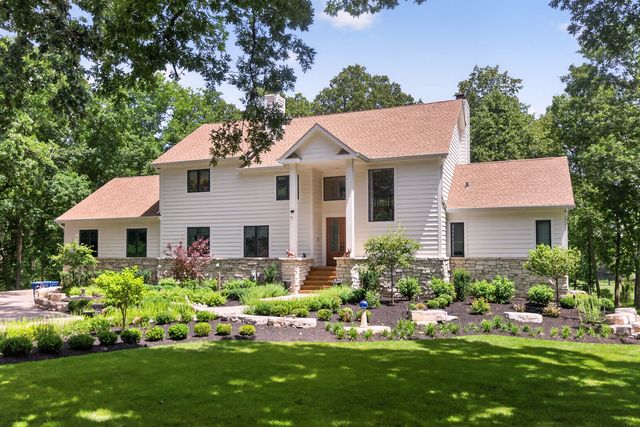 41W438 Barlow Drive, St. Charles, IL 60175