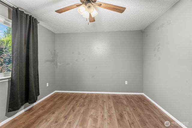 428 S 2nd Place, Kalama, WA 98625