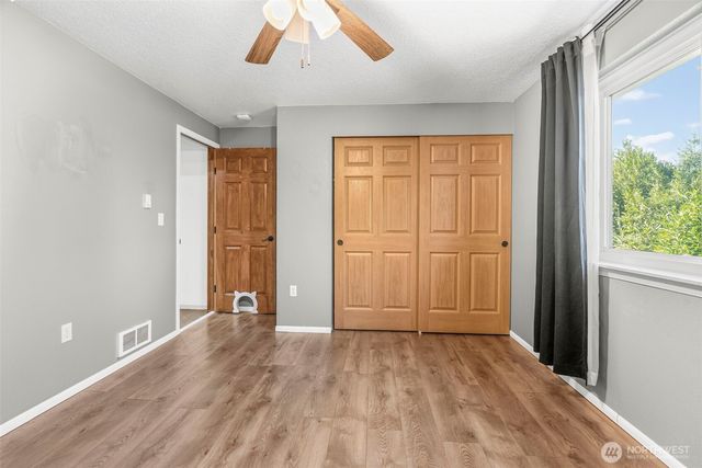428 S 2nd Place, Kalama, WA 98625