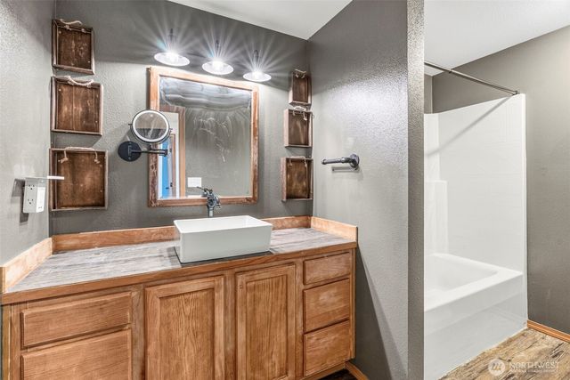 428 S 2nd Place, Kalama, WA 98625