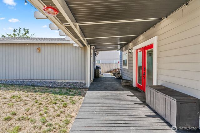428 S 2nd Place, Kalama, WA 98625