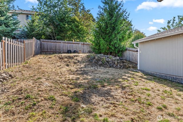 428 S 2nd Place, Kalama, WA 98625