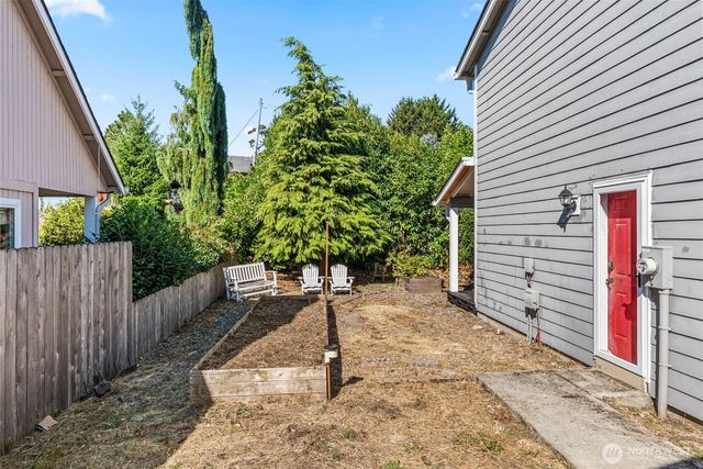 428 S 2nd Place, Kalama, WA 98625