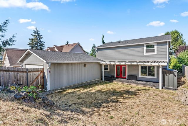 428 S 2nd Place, Kalama, WA 98625