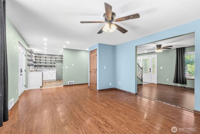 428 S 2nd Place, Kalama, WA 98625
