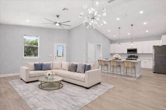 345 W PLYMOUTH AVENUE, Deland, FL 32720