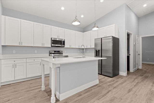 345 W PLYMOUTH AVENUE, Deland, FL 32720