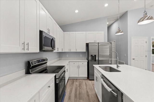 345 W PLYMOUTH AVENUE, Deland, FL 32720