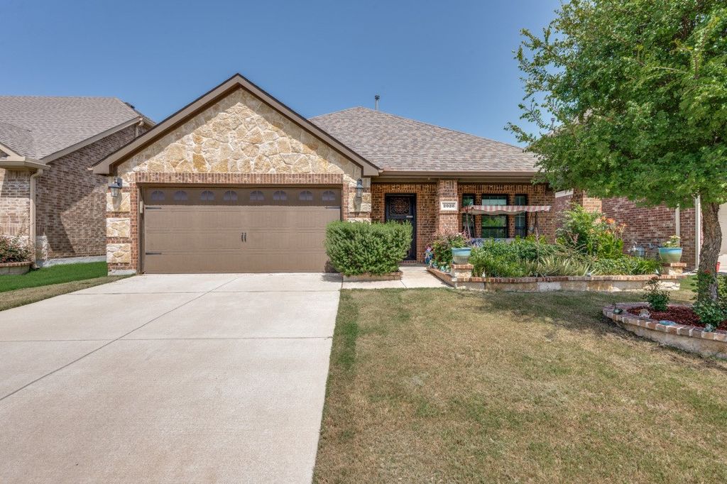 2920 Brazos Drive, Little Elm, TX 75068