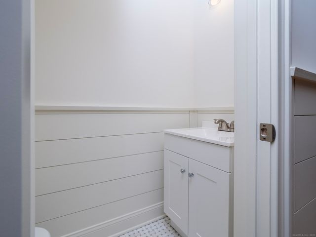 7 Finch Drive, Ridgefield, CT 06877