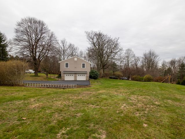 7 Finch Drive, Ridgefield, CT 06877